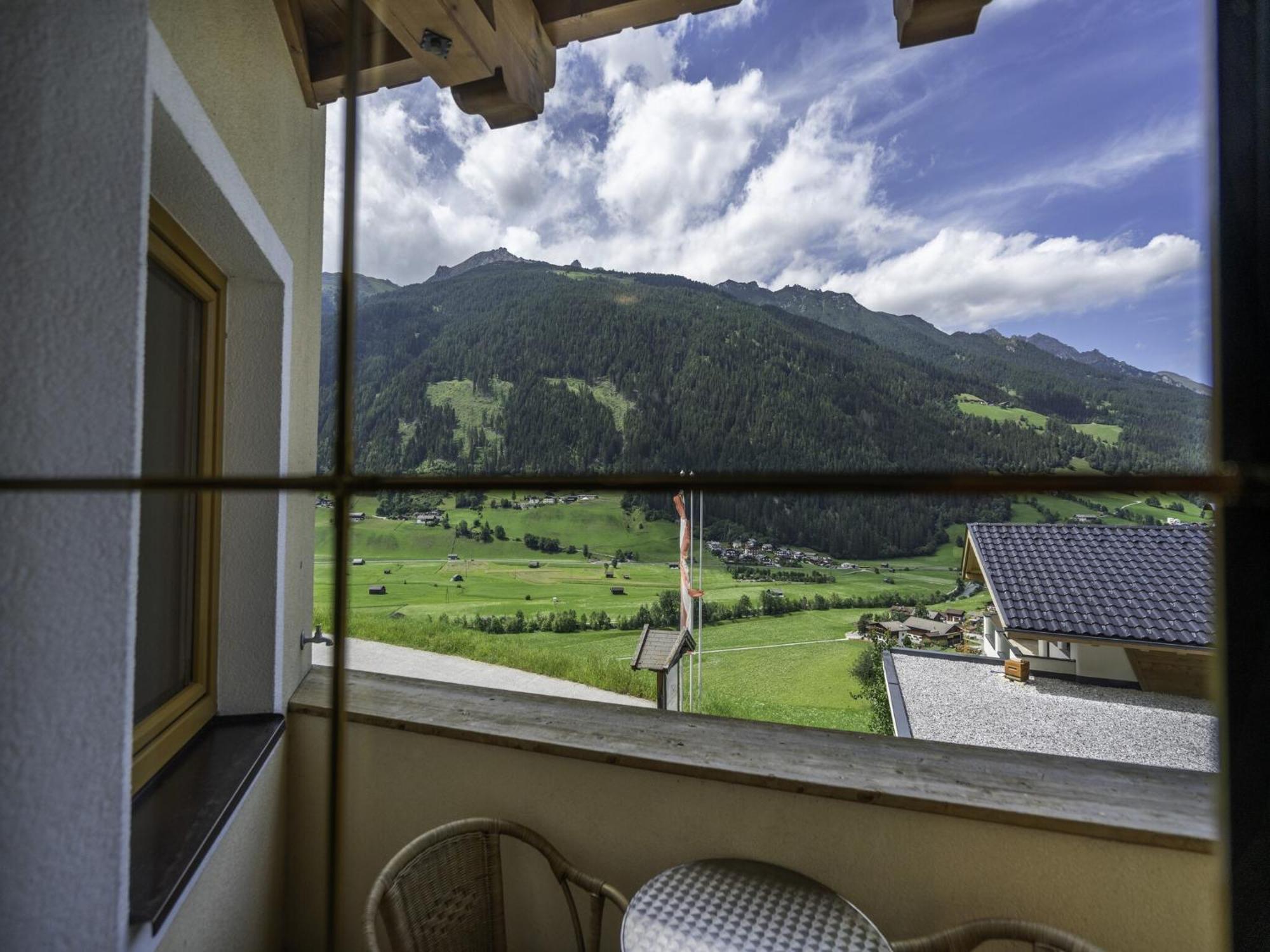 Scenic Apartment In Top Location Neustift im Stubaital Bagian luar foto